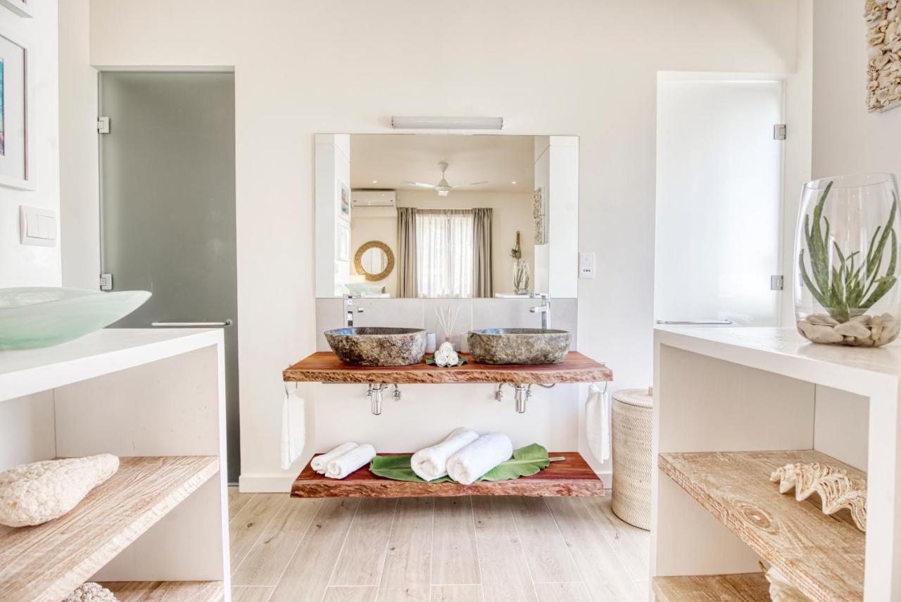 Pineapple Beach Villas Baie Lazare  Bagian luar foto
