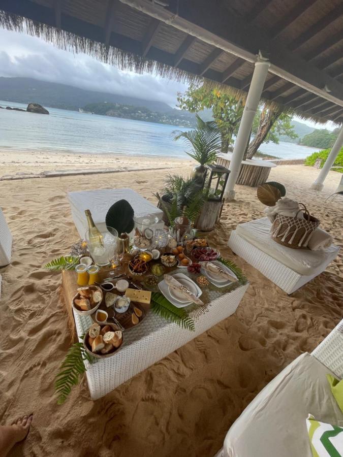 Pineapple Beach Villas Baie Lazare  Bagian luar foto