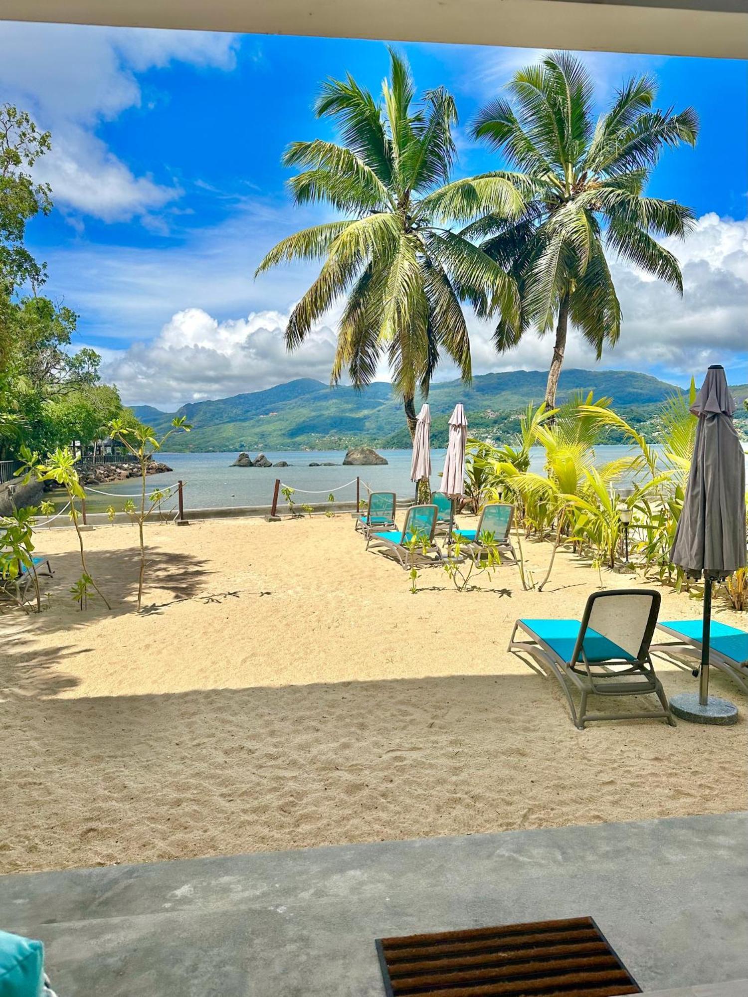 Pineapple Beach Villas Baie Lazare  Bagian luar foto
