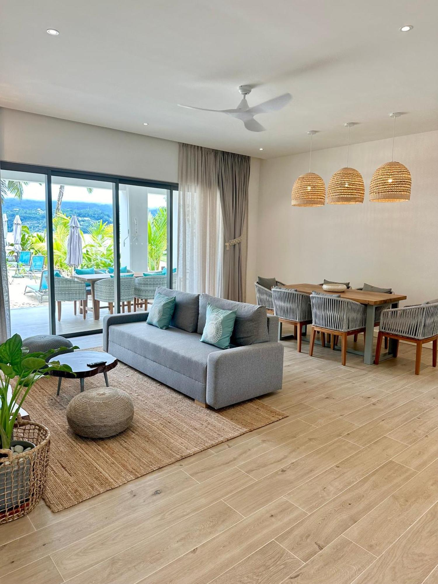 Pineapple Beach Villas Baie Lazare  Bagian luar foto